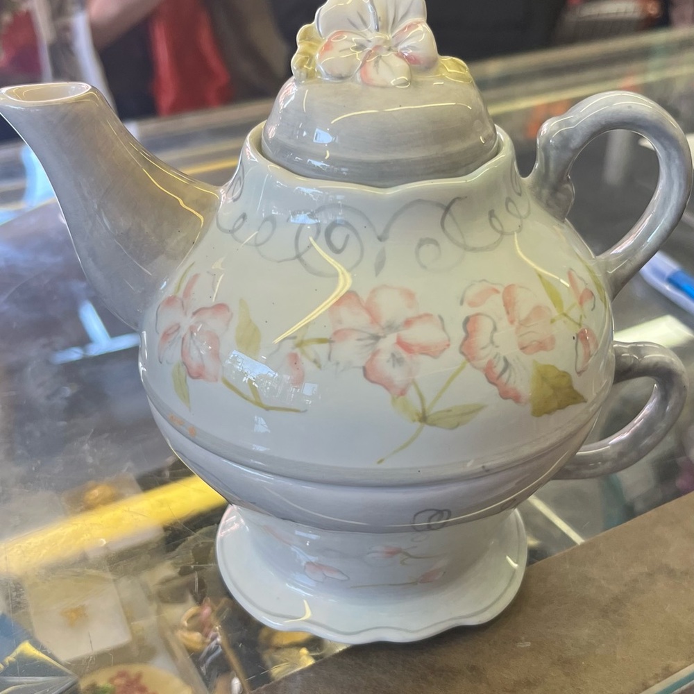 TEAPOT FOR ONE